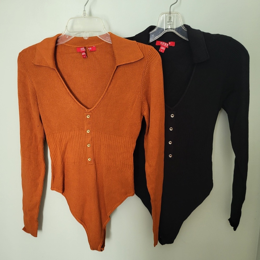 2 Guess Women‎ Large Collared Long Sleeve V Neck Bodysuits Orange Black